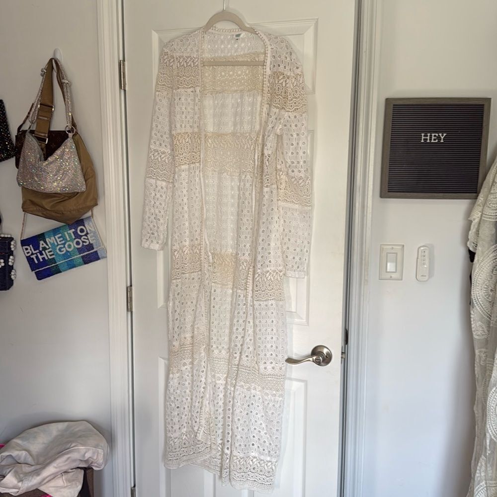 White and Creme Colored Cover Up - Short Sleeve Duster - Swim - Medium - NEW